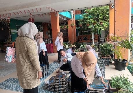 PENYALURAN MAKAN GIZI GRATIS DI SD NEGERI 12 BANDA ACEH